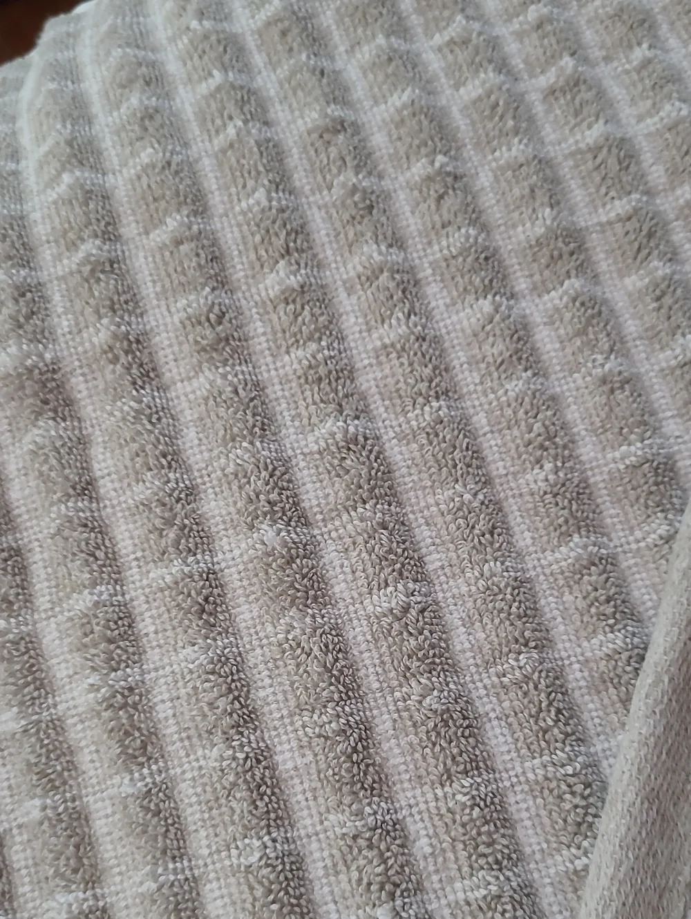 DKNY Piazza Ribbed Bath Towel Set